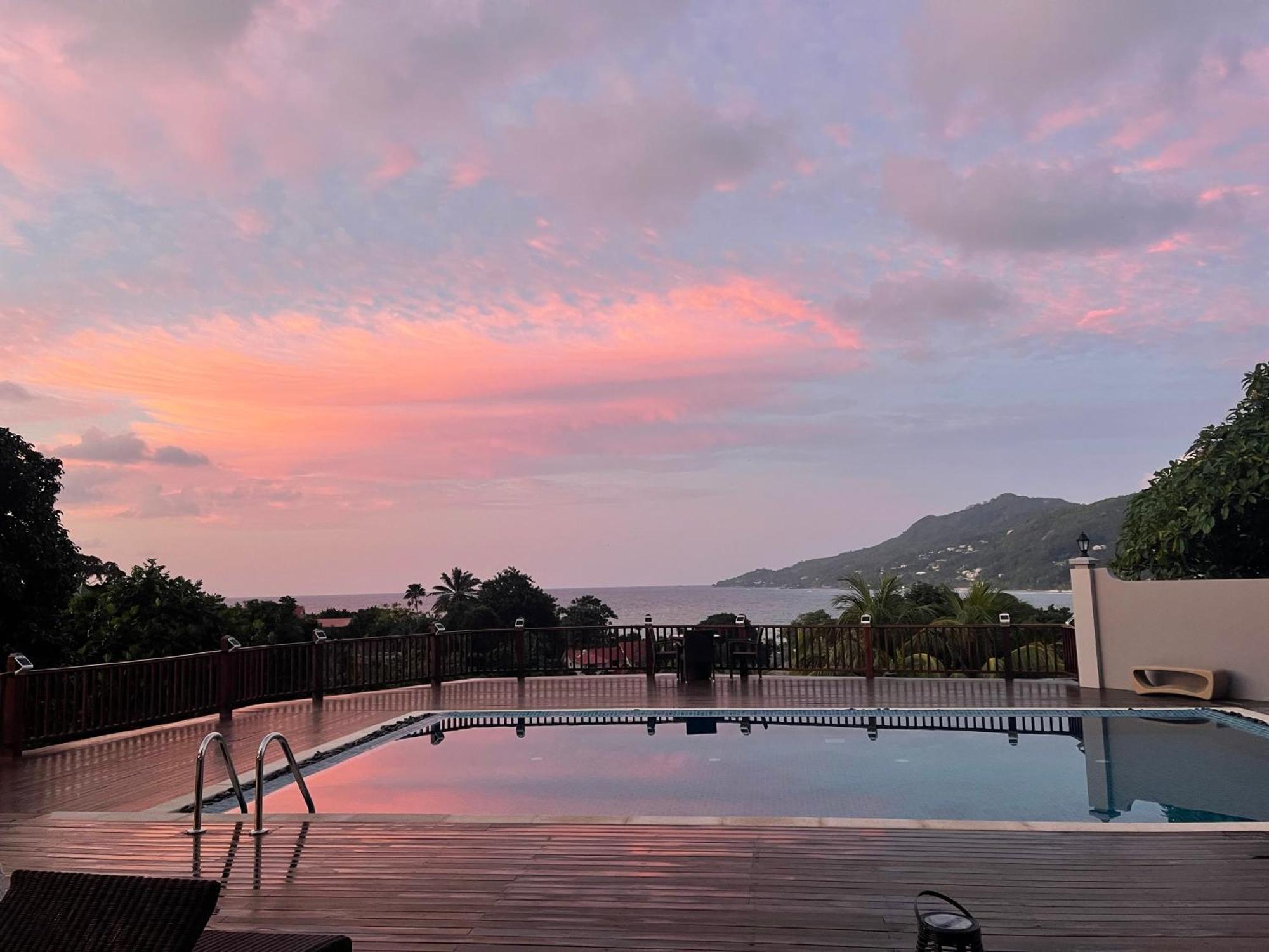 D'Offay Seaview Apartments Vịnh Beau Vallon Ngoại thất bức ảnh