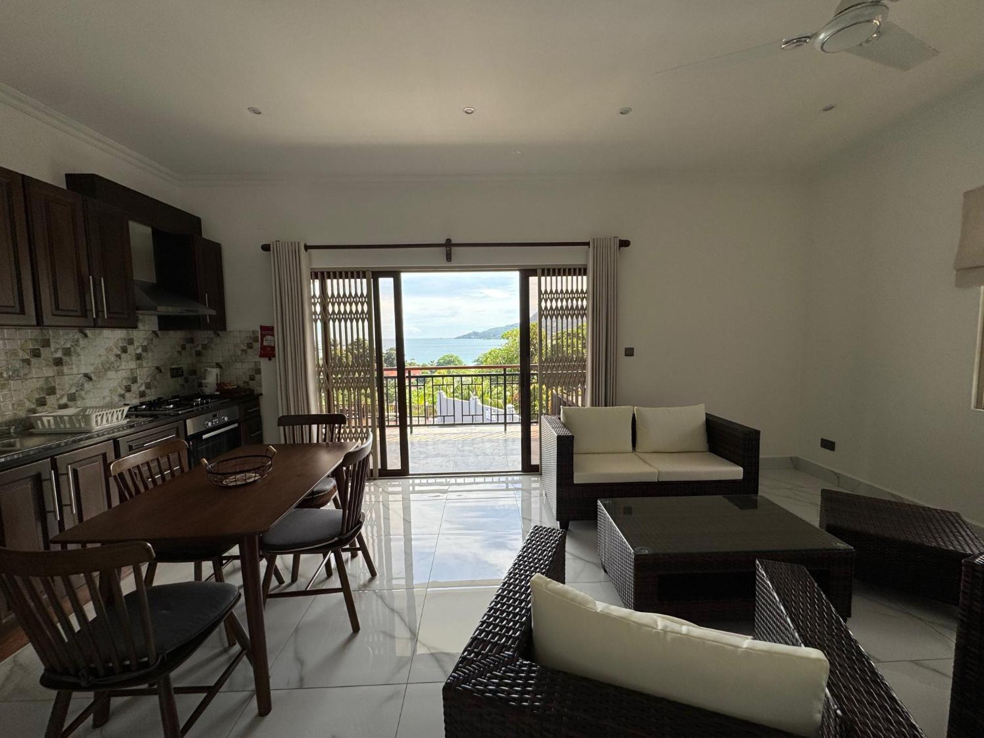 D'Offay Seaview Apartments Vịnh Beau Vallon Ngoại thất bức ảnh
