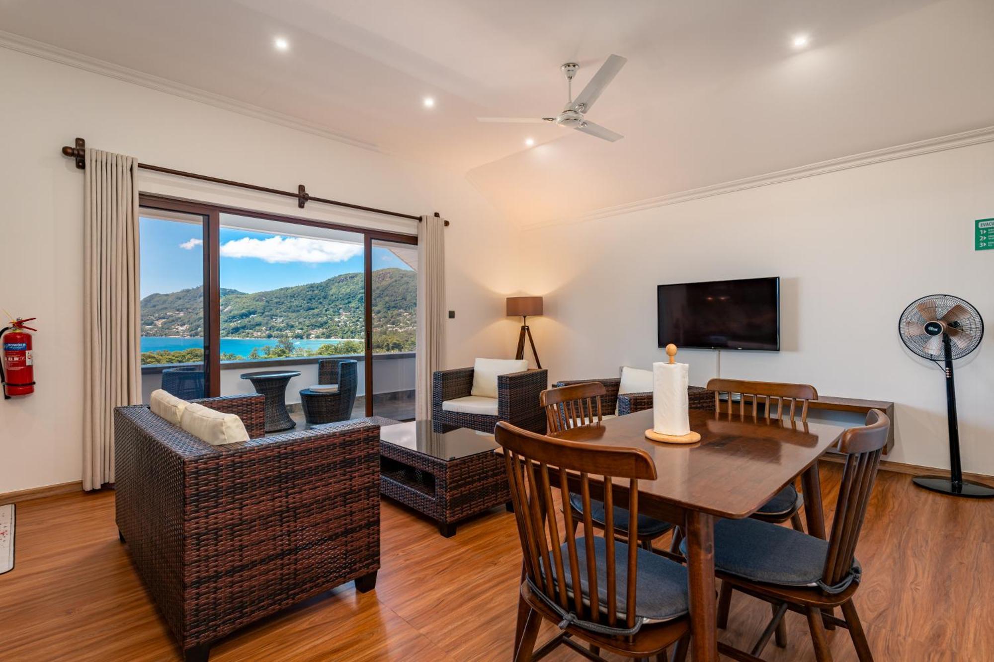 D'Offay Seaview Apartments Vịnh Beau Vallon Ngoại thất bức ảnh