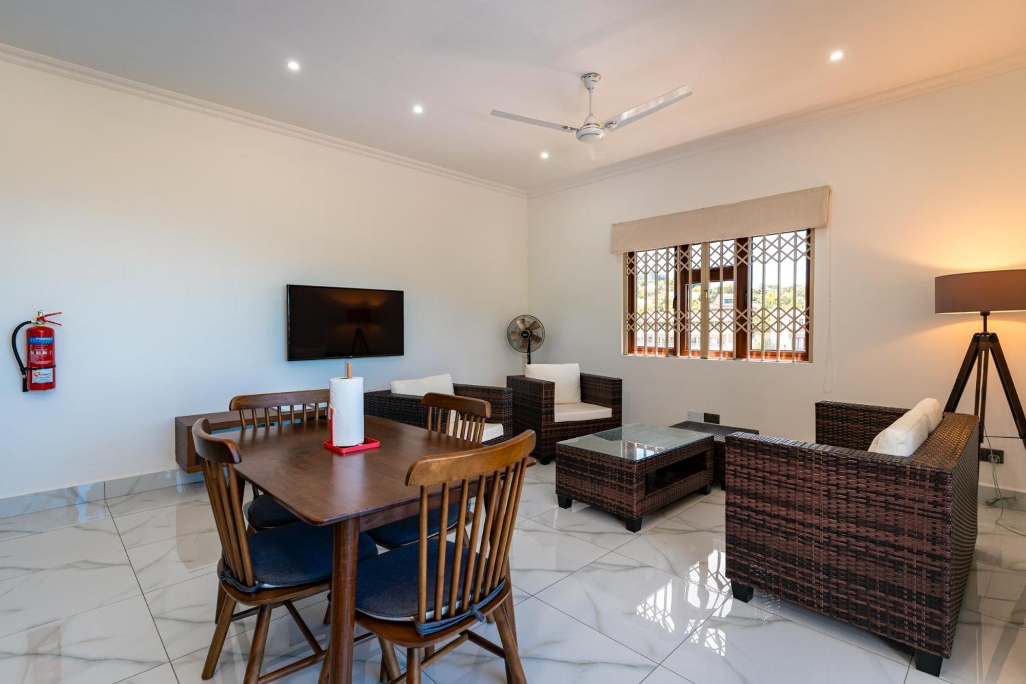 D'Offay Seaview Apartments Vịnh Beau Vallon Ngoại thất bức ảnh