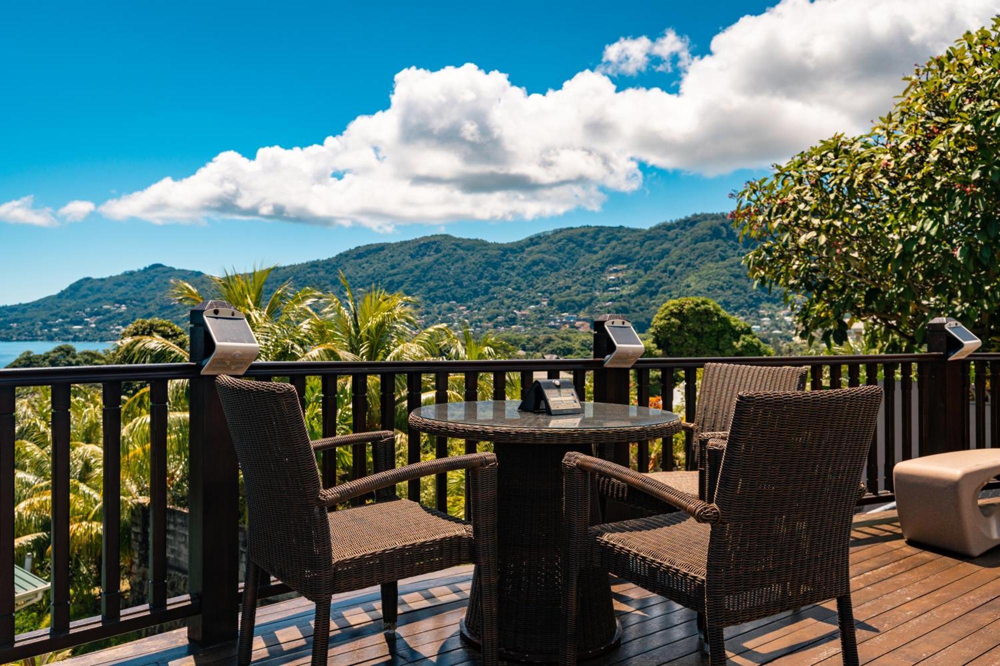 D'Offay Seaview Apartments Vịnh Beau Vallon Ngoại thất bức ảnh